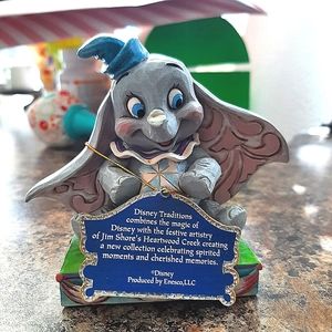 Disney baby mine figurine Dumbo